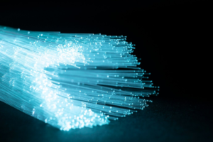 Como Funciona a Fibra Óptica?